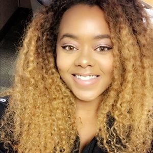 Meet your Posher, Olympia